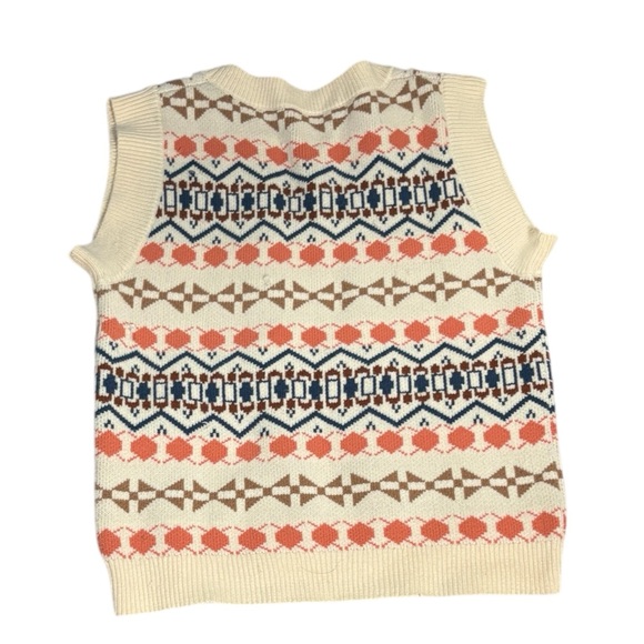 Patterned Sweater Vest - Picture 2 of 5